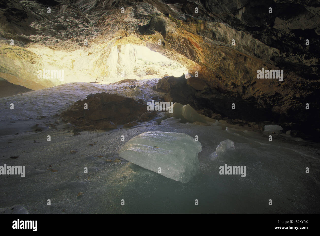 Schellenberg ice cave hires stock photography and images Alamy