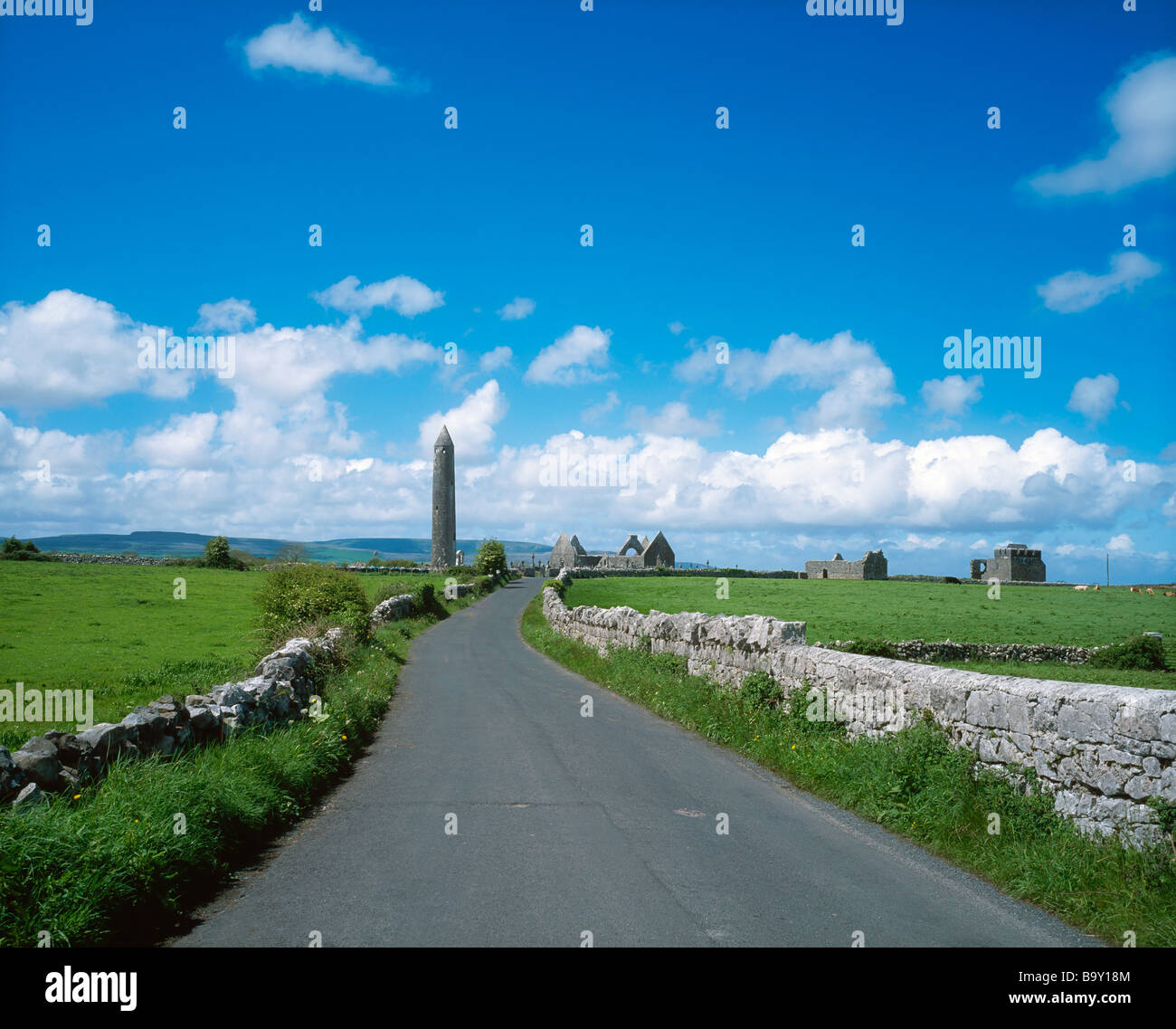 Round Tower at Kilmacduagh near Gort, Co Galway, Ireland Stock Photo
