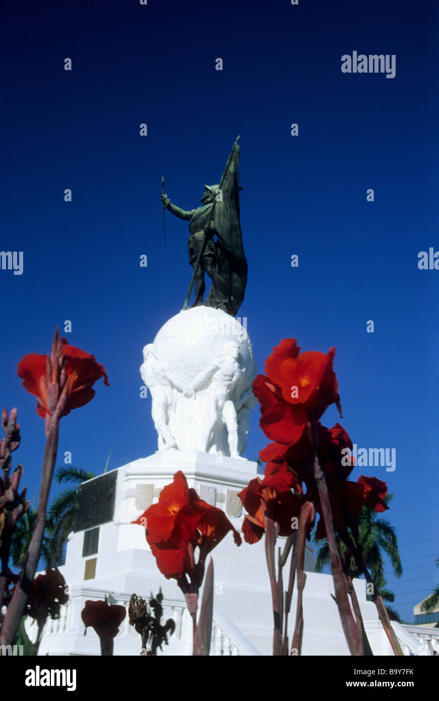 Balboa monument honouring explorer Vasco Núñez de Balboa (the first European to see the Pacific Ocean in 1513), Panama City Stock Photo