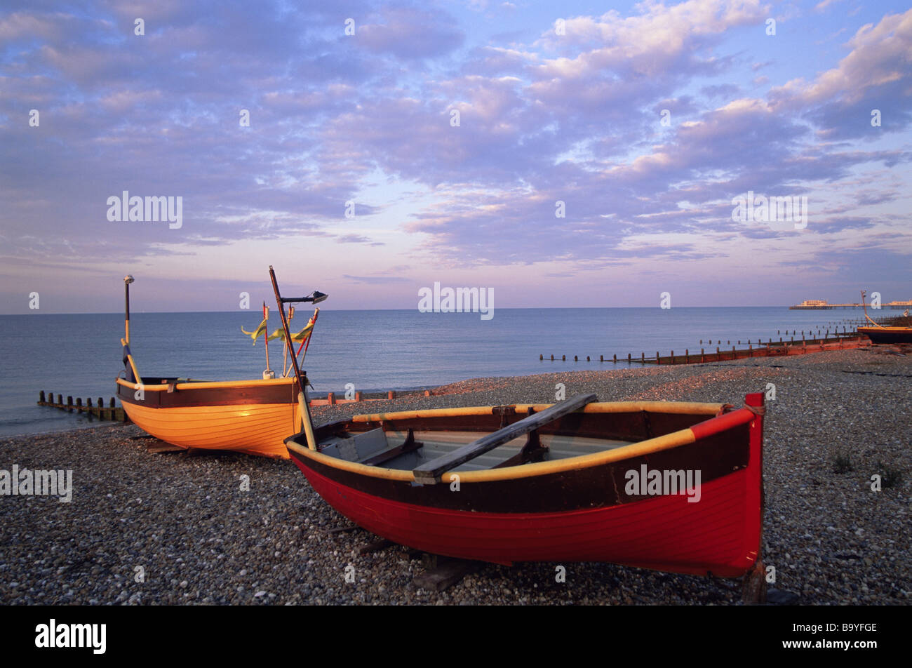 Leisure fishing boats hi-res stock photography and images - Alamy