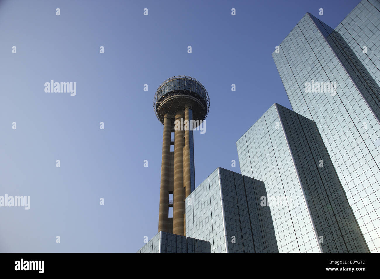 Downtown dallas hyatt regency hi-res stock photography and images - Alamy