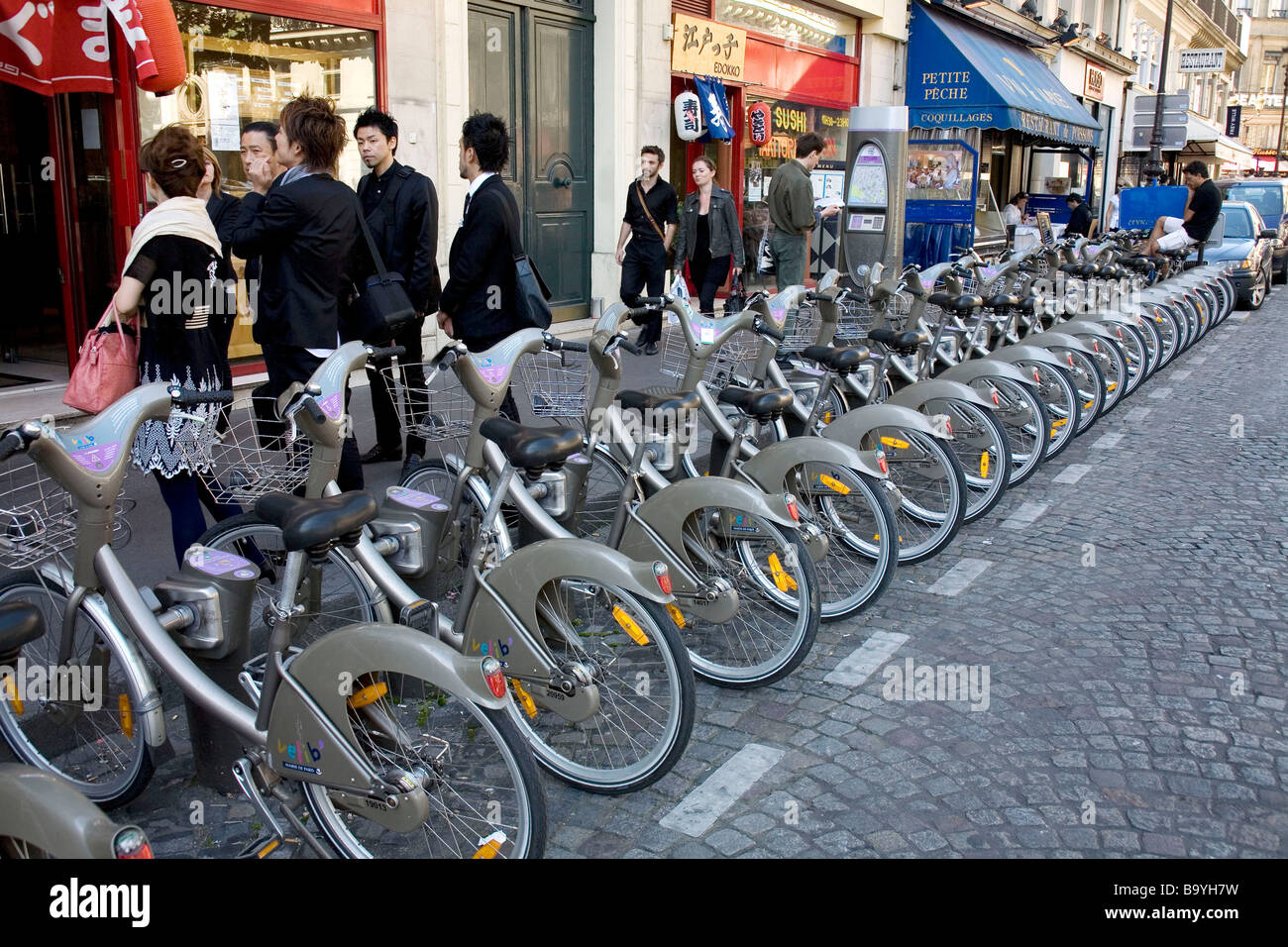 Paris Bike Racks Street bike rack france hi-res stock photography and images - Alamy