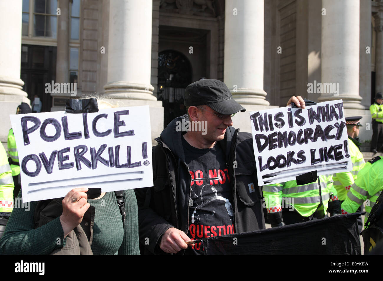 Protesters and police outside the Bank of England during the 2009 G20 summit, London, UK. Stock Photo