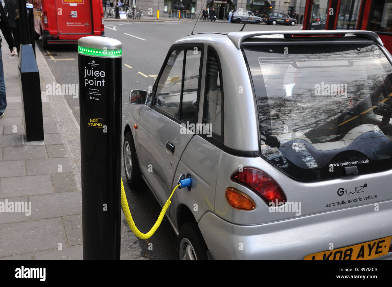 Electric Car Juice Point in Westminster, London Stock Photo