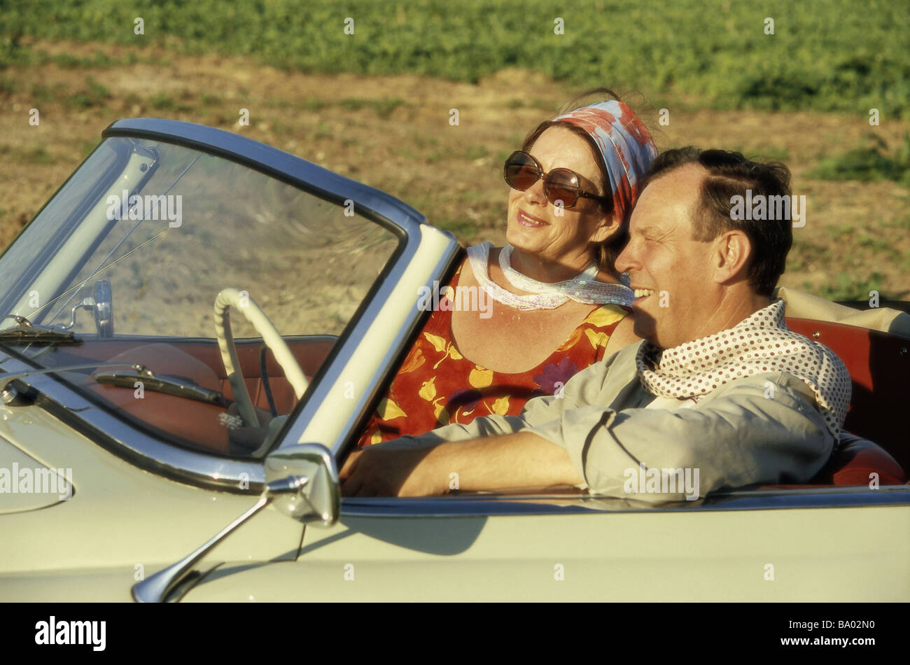 Bond drive hi-res stock photography and images - Alamy