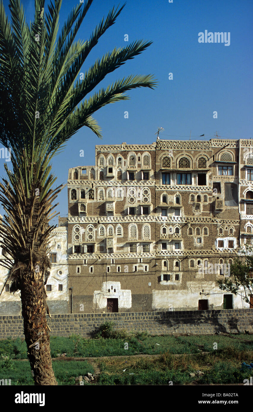 Adobe Mud Brick High-Rise Tower Houses with Decorated Windows, sana'a or San'a, Capital of the Republic of Yemen Stock Photo