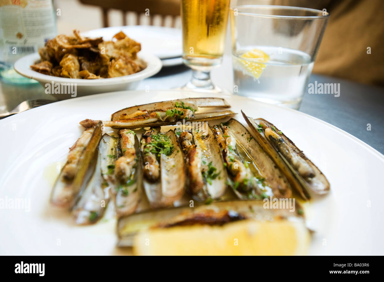 Razor clams hires stock photography and images Alamy