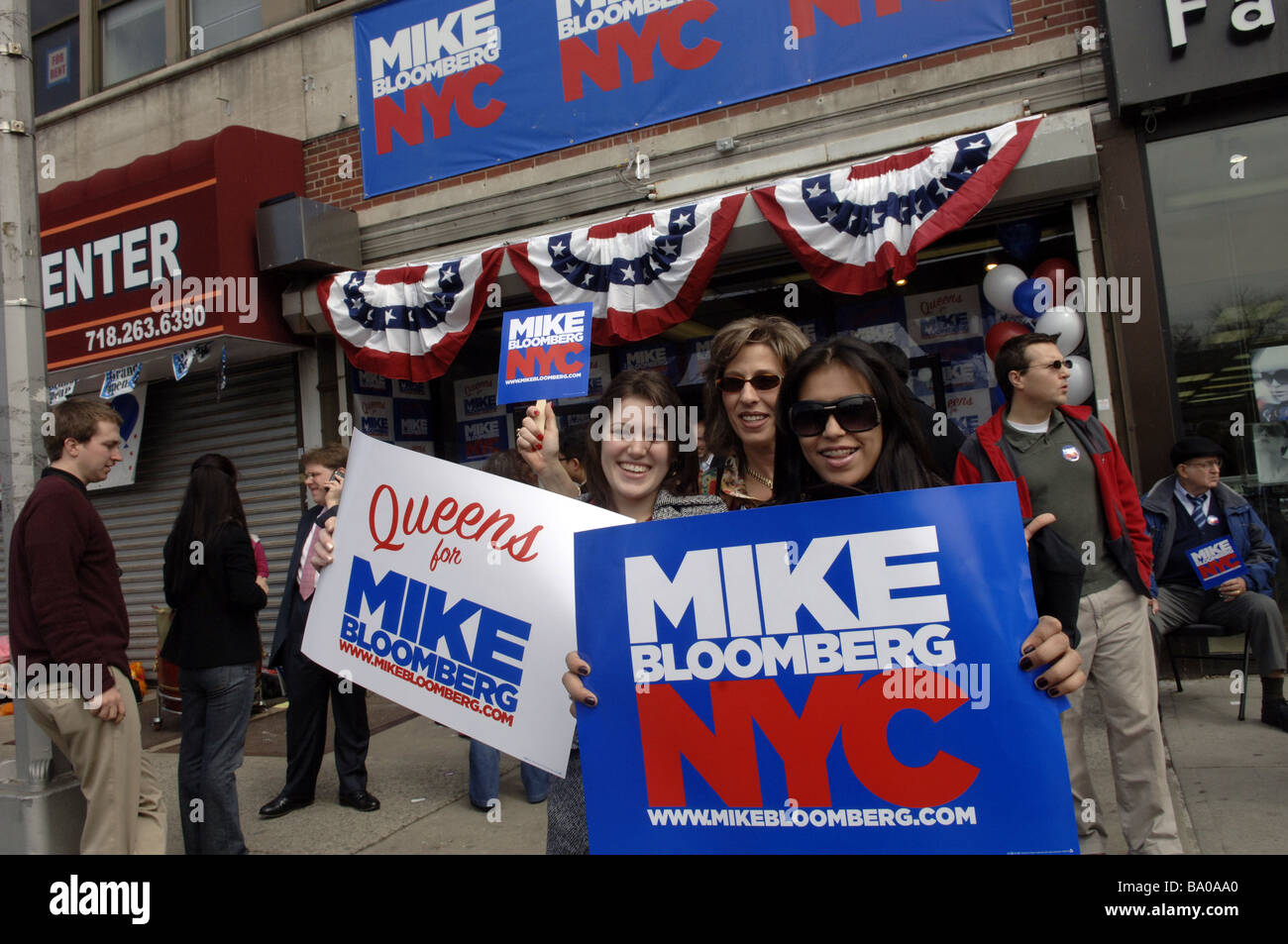 Supporters of NY Mayor Michael Bloomberg at the opening of his Queens campaign office in New York Stock Photo