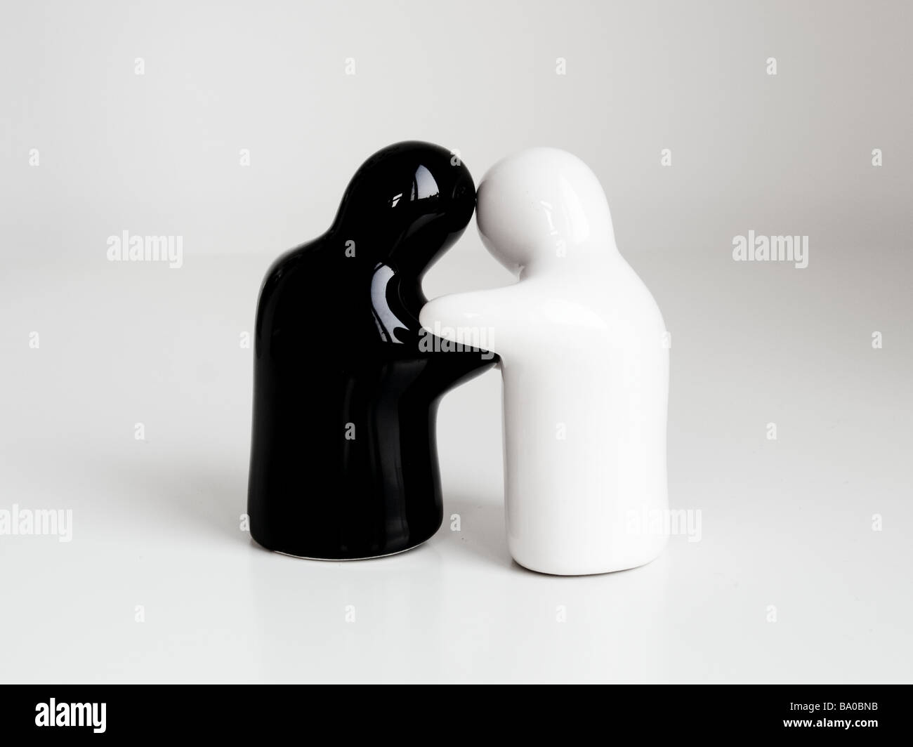 Hugging salt and pepper shakers deals