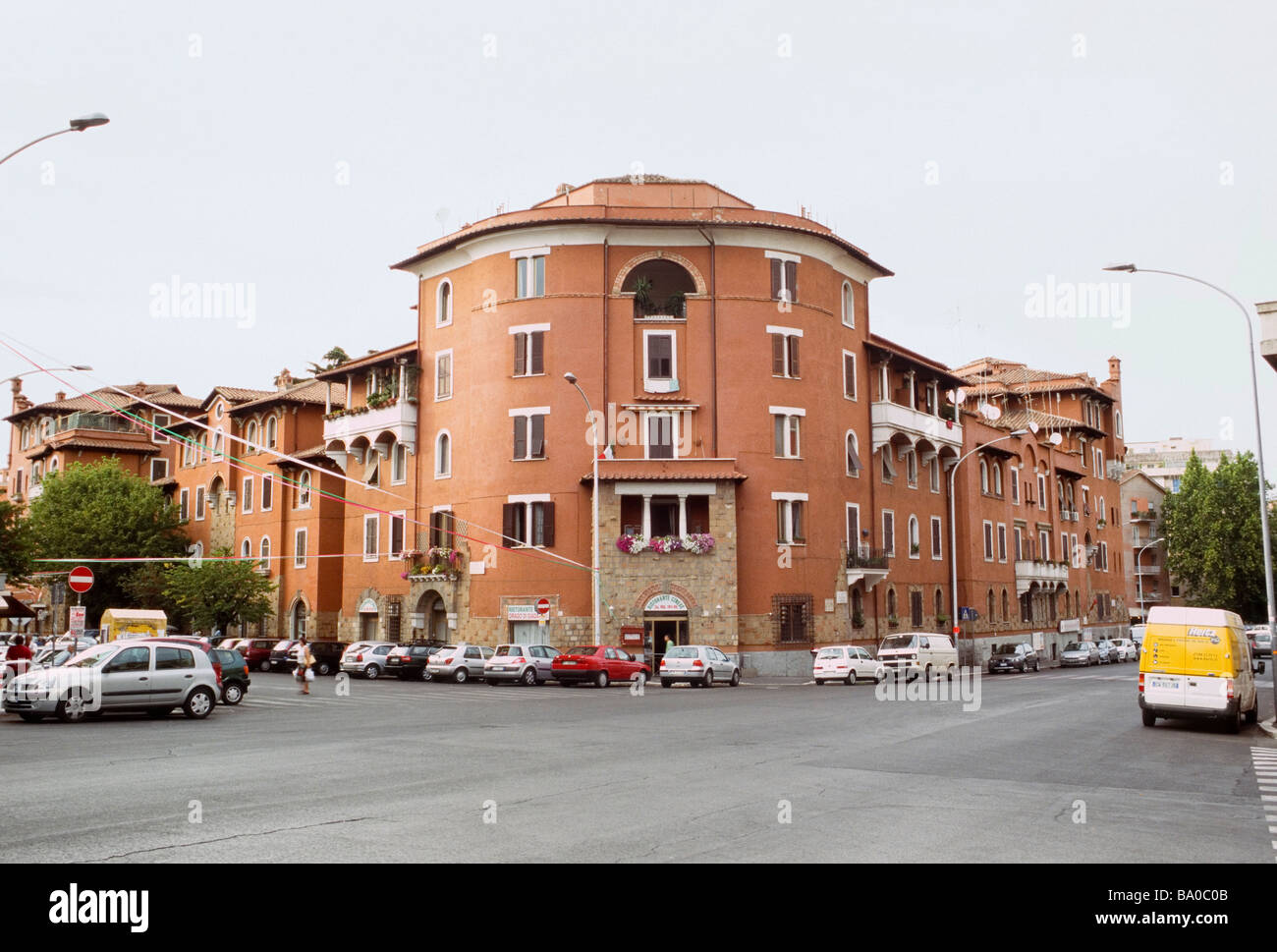Lotto 8 of the Garbatella district in Rome Stock Photo - Alamy