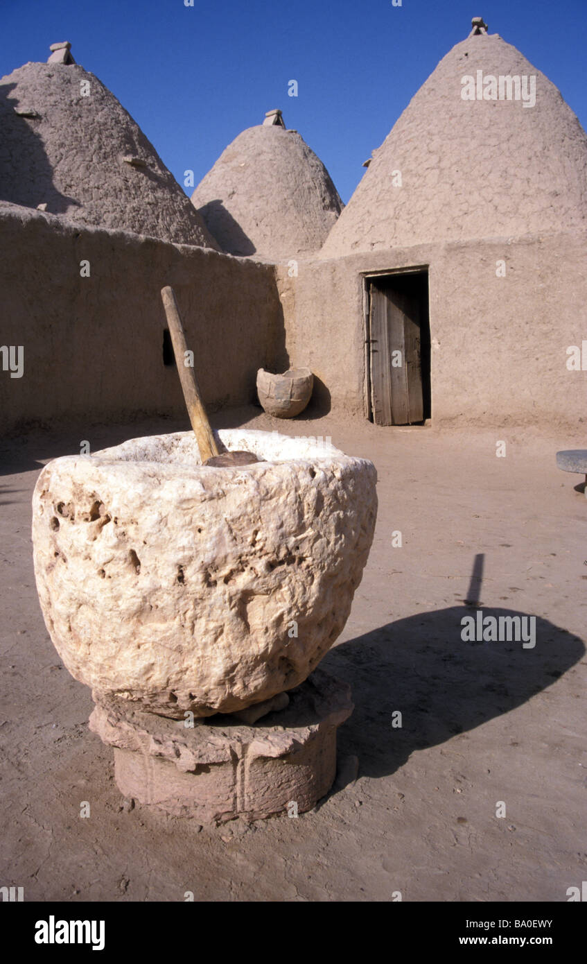 beehive houses pestle in courtyard Harran Turkey Stock Photo