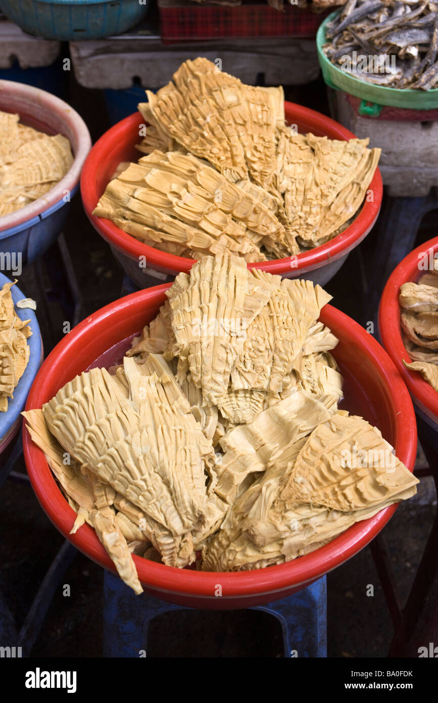 Street food stall vietnam hi-res stock photography and images - Alamy