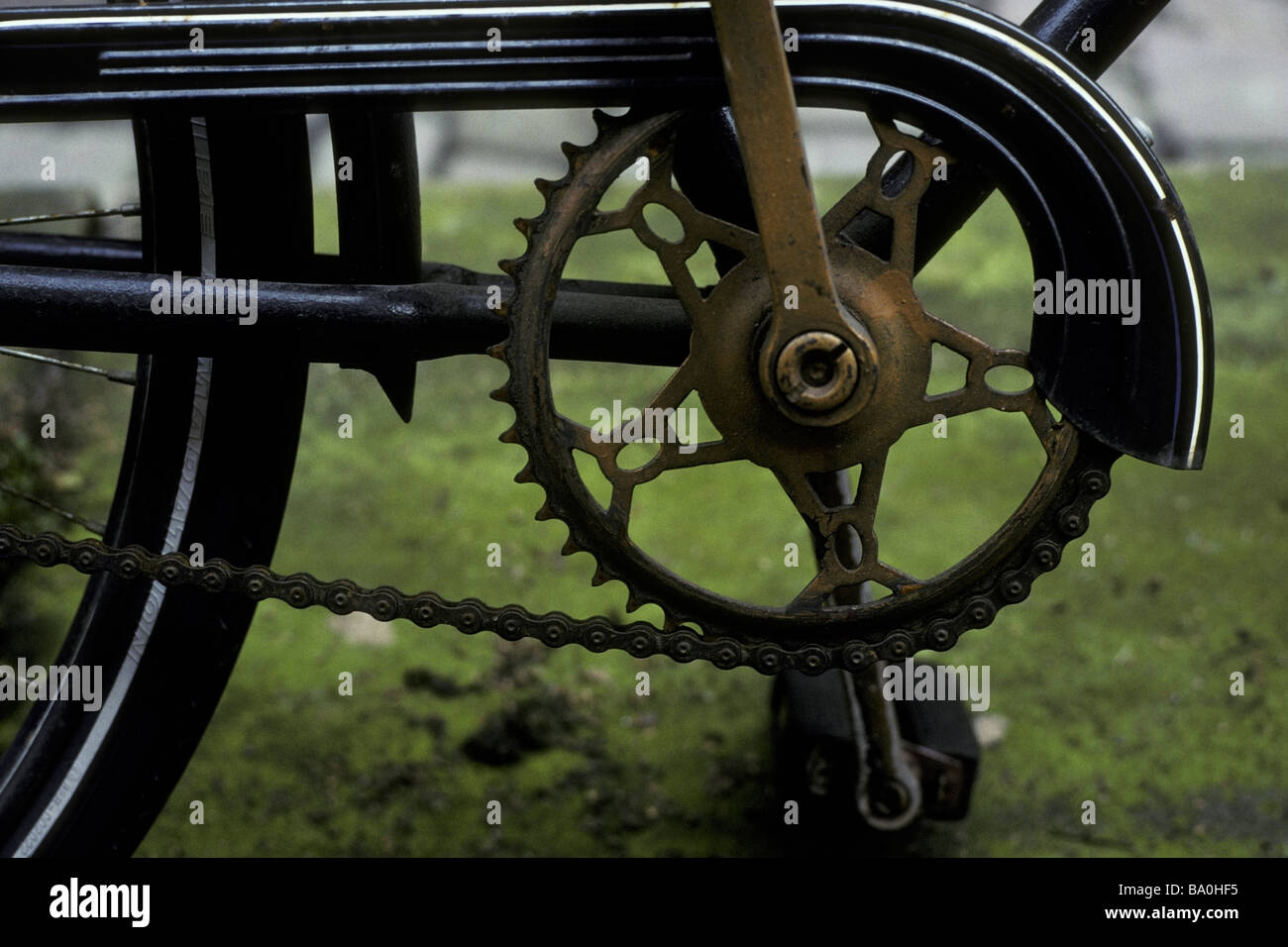 Rusting bicycle in Heidelberg Germany 2009 Stock Photo - Alamy