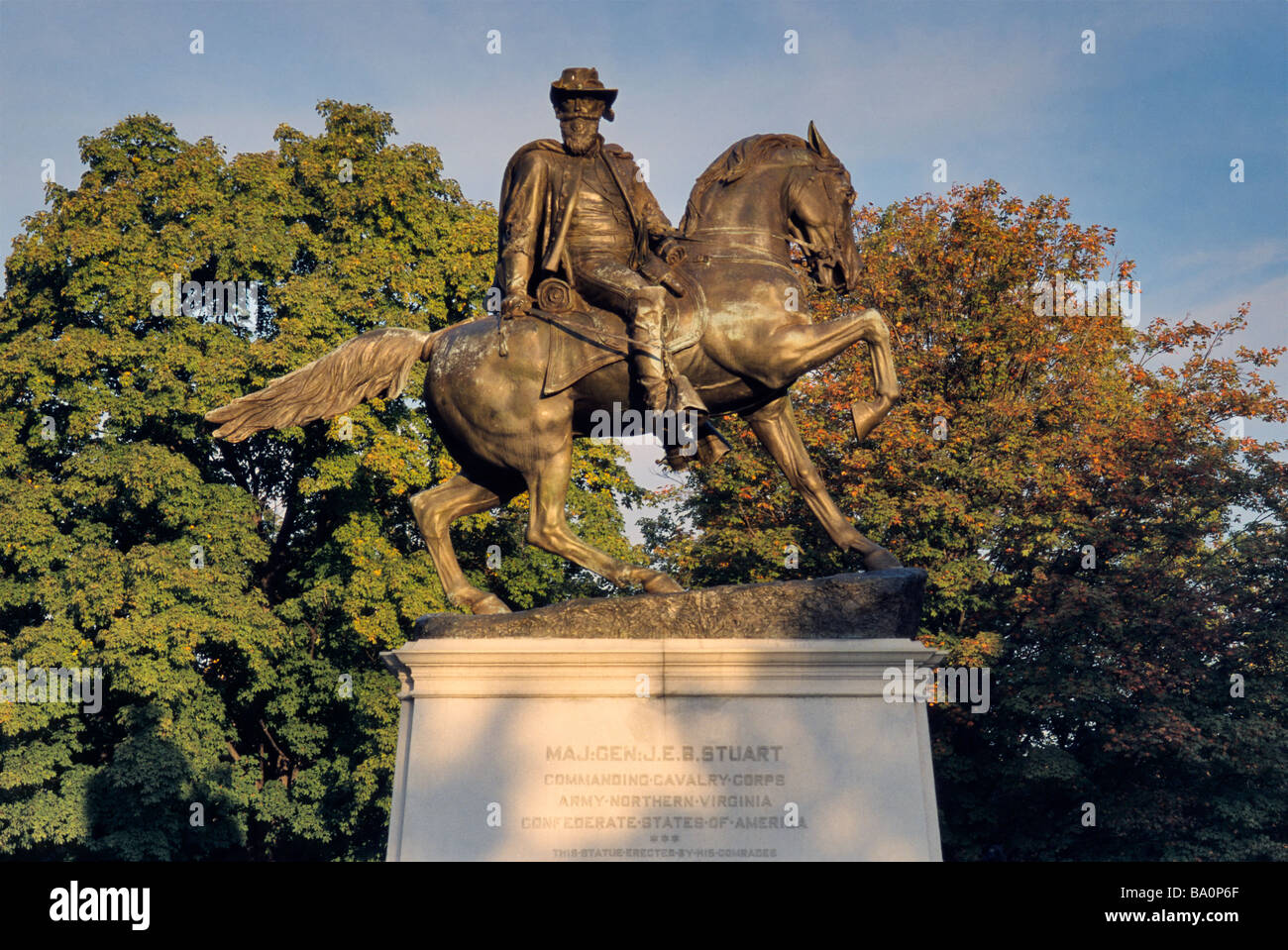 Monument avenue hires stock photography and images Alamy