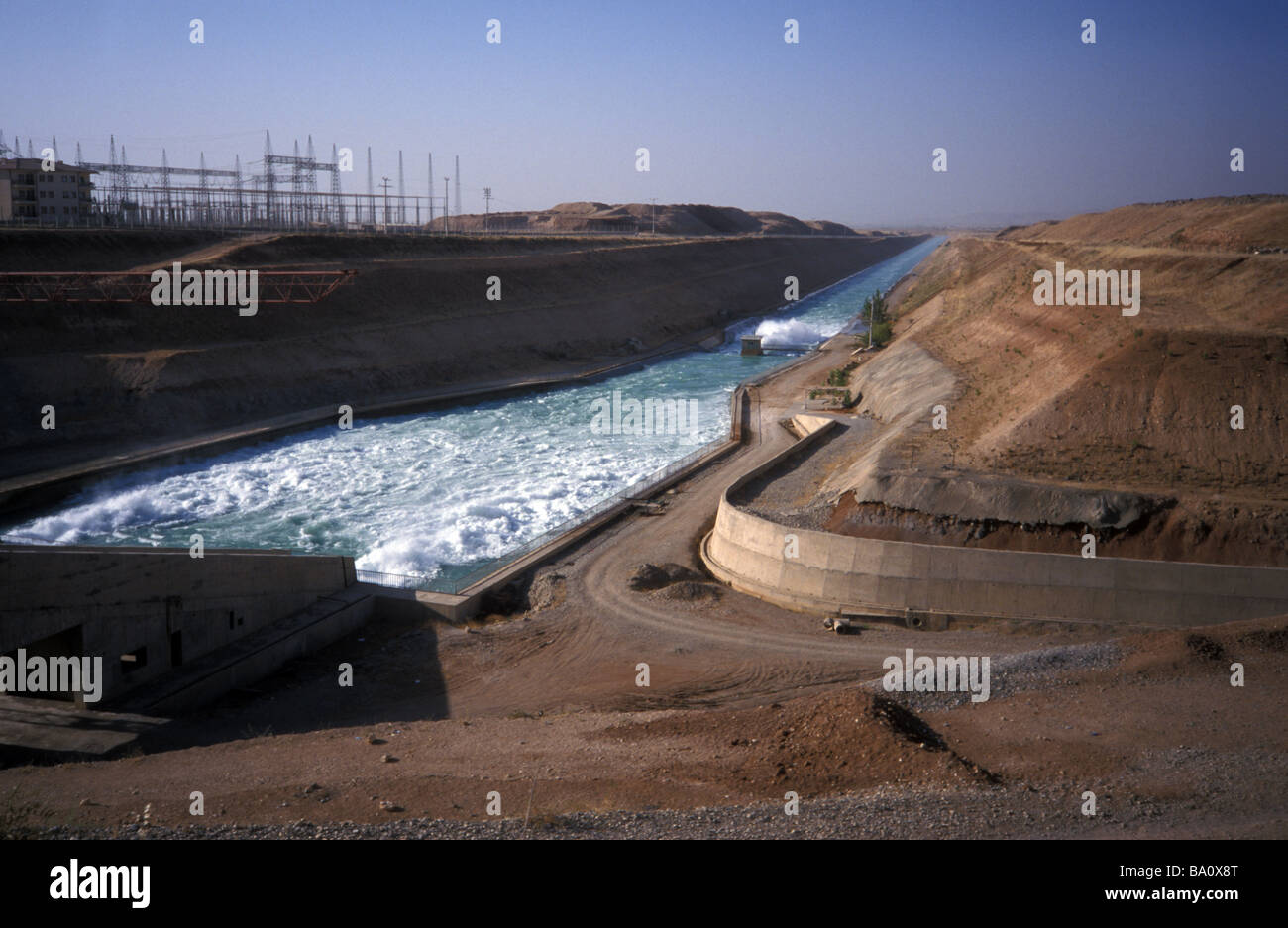 Turkish hydrology water irrigation engineering project Ataturk Dam spillway Euphrates River drainage basin Anatolia Turkey Asia Stock Photo