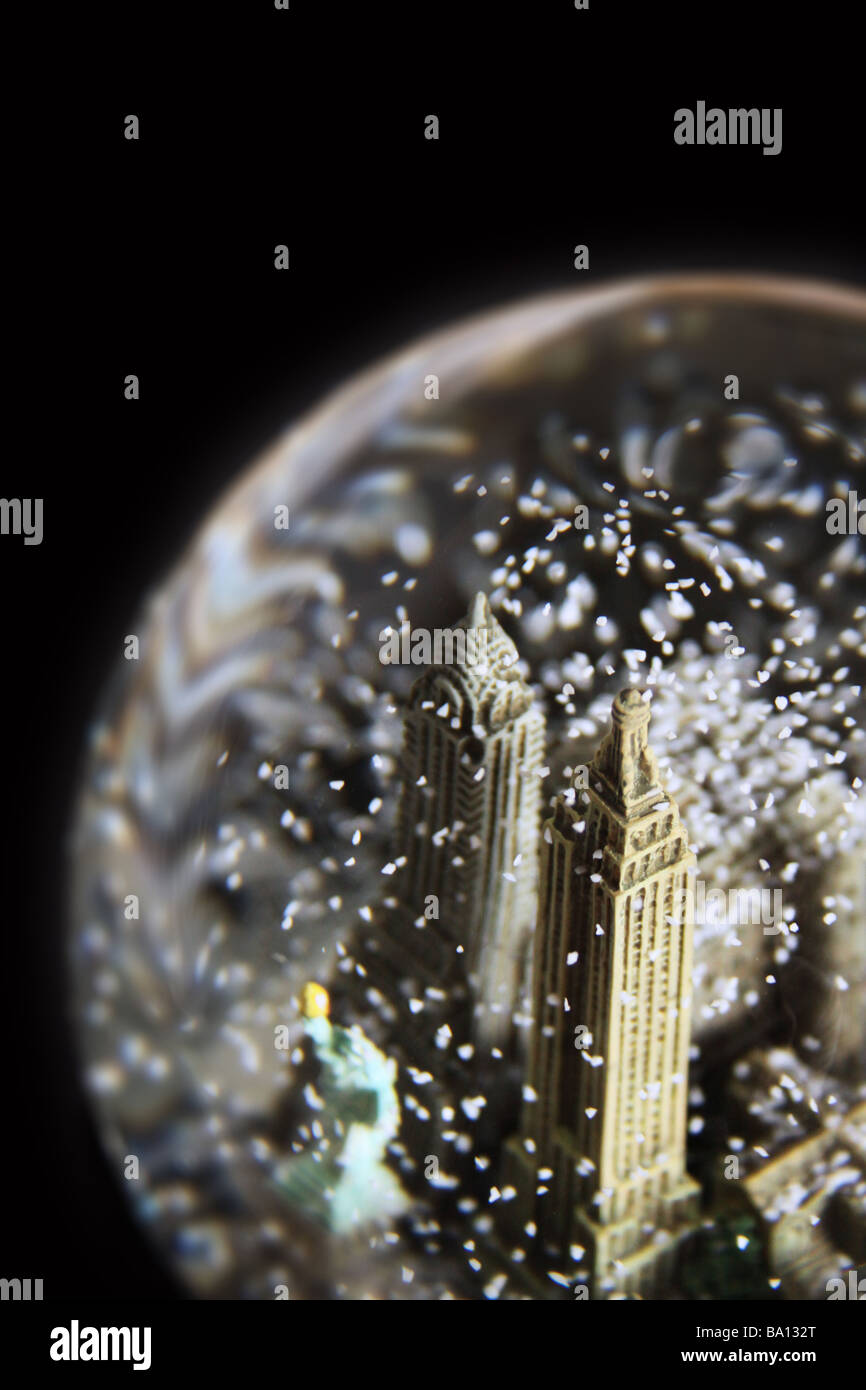 Snow globe new york hires stock photography and images Alamy