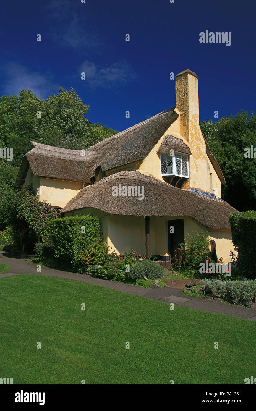 Periwinkle Cottage a National Trust thatched cottage on the Holnicote