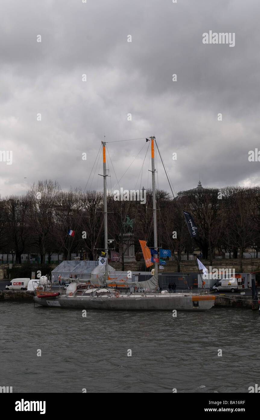 Sailing boat at Sieve River Stock Photo Alamy