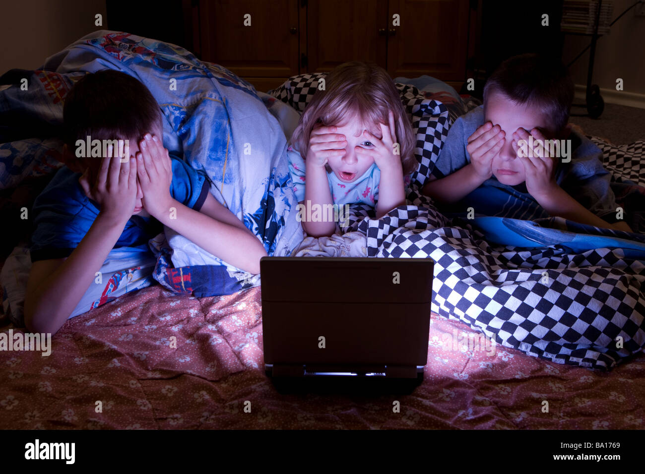 Kids Watching Scary Movie Stock Photo Alamy kids-watching-scary-movie-stock-photo-alamy