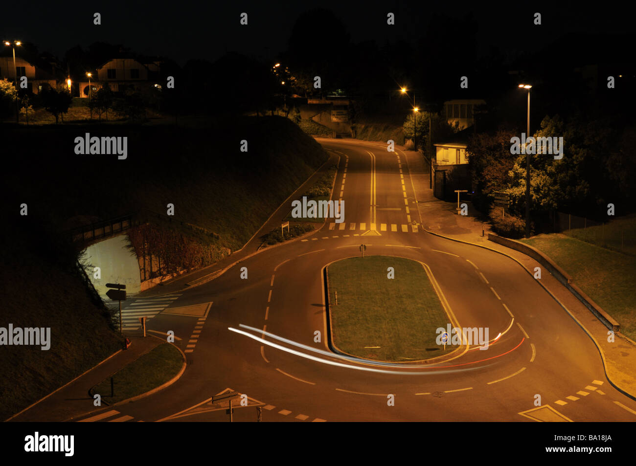 Roundabout traffic night europe hires stock photography and images Alamy