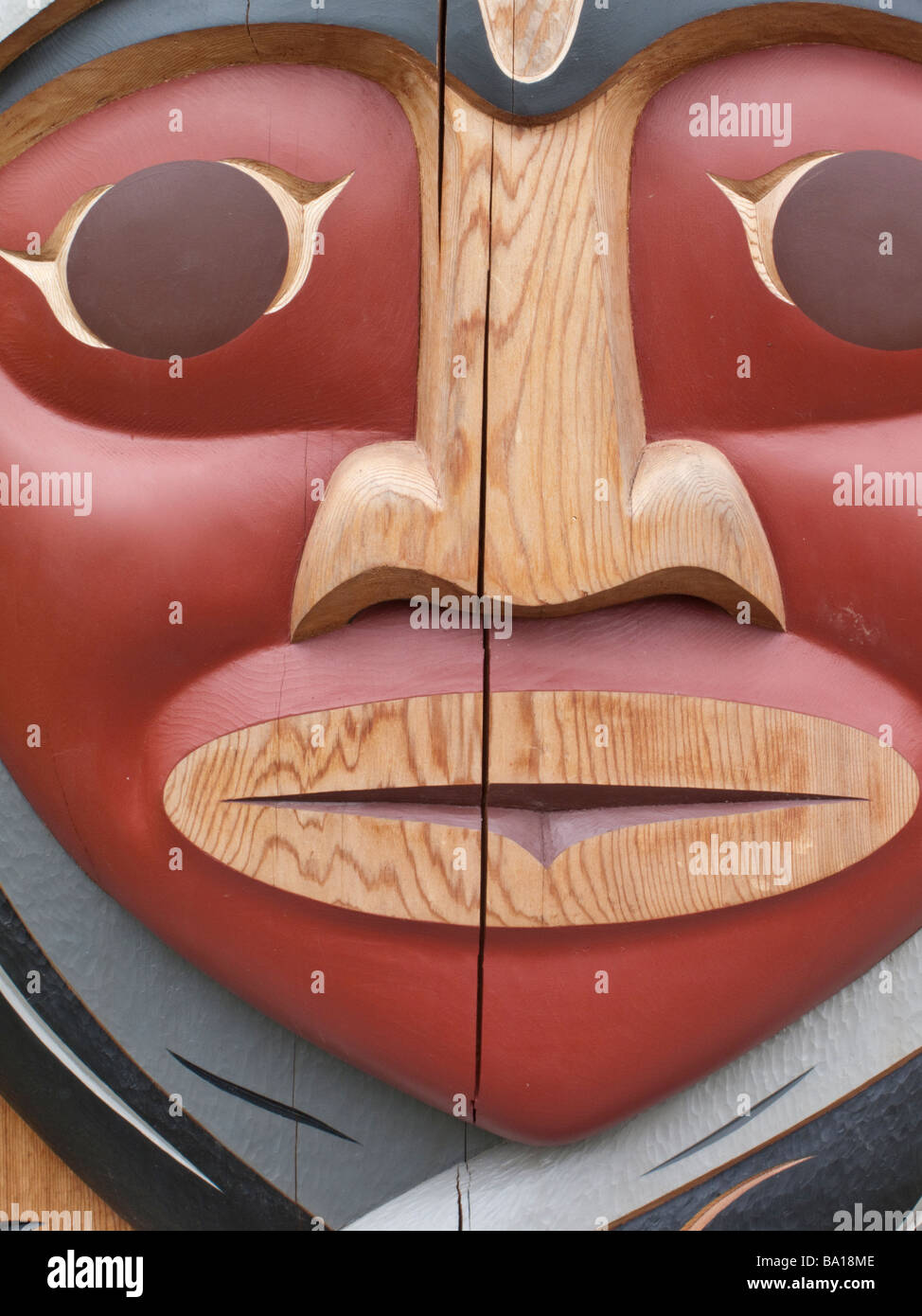 Totem Pole Wood Carving High Resolution Stock Photography and Images ...