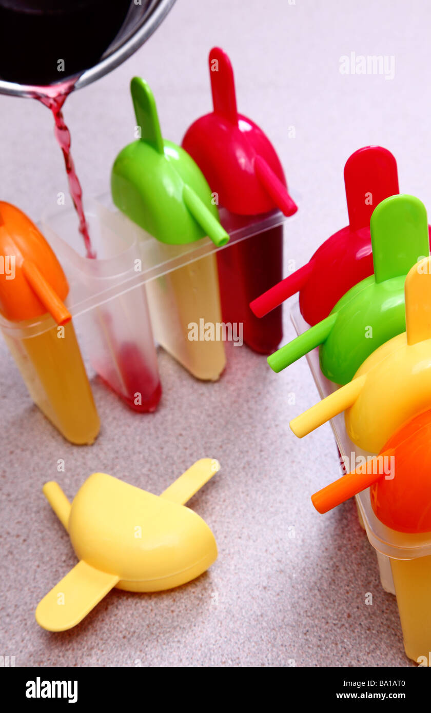 Making home-made ice lollies/popsicles Stock Photo