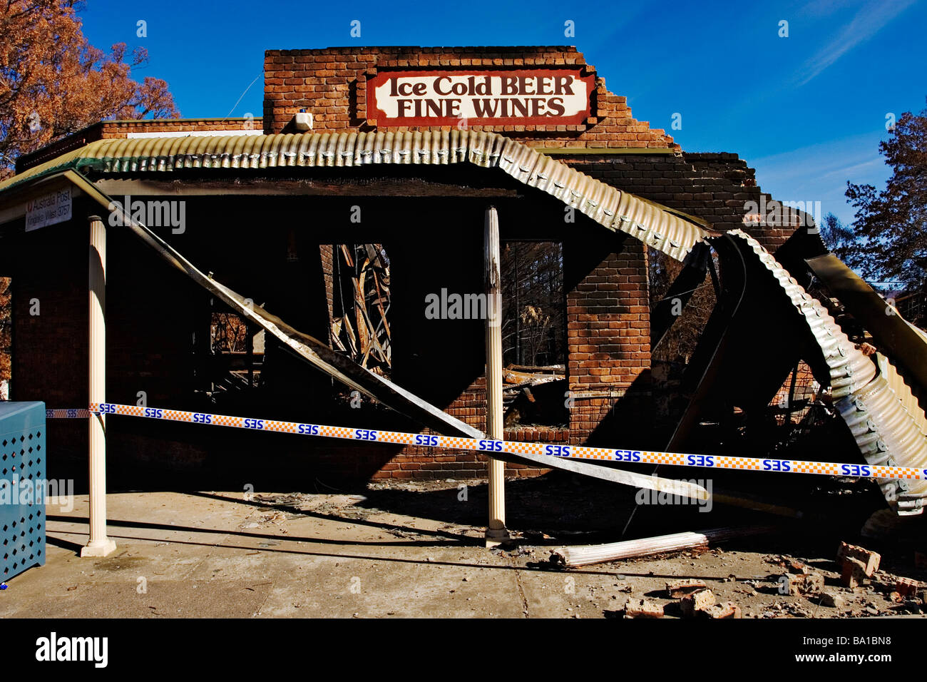 Bush Fires Australia / A roadside general store is destroyed by fire.Kinglake Victoria Australia. Stock Photo