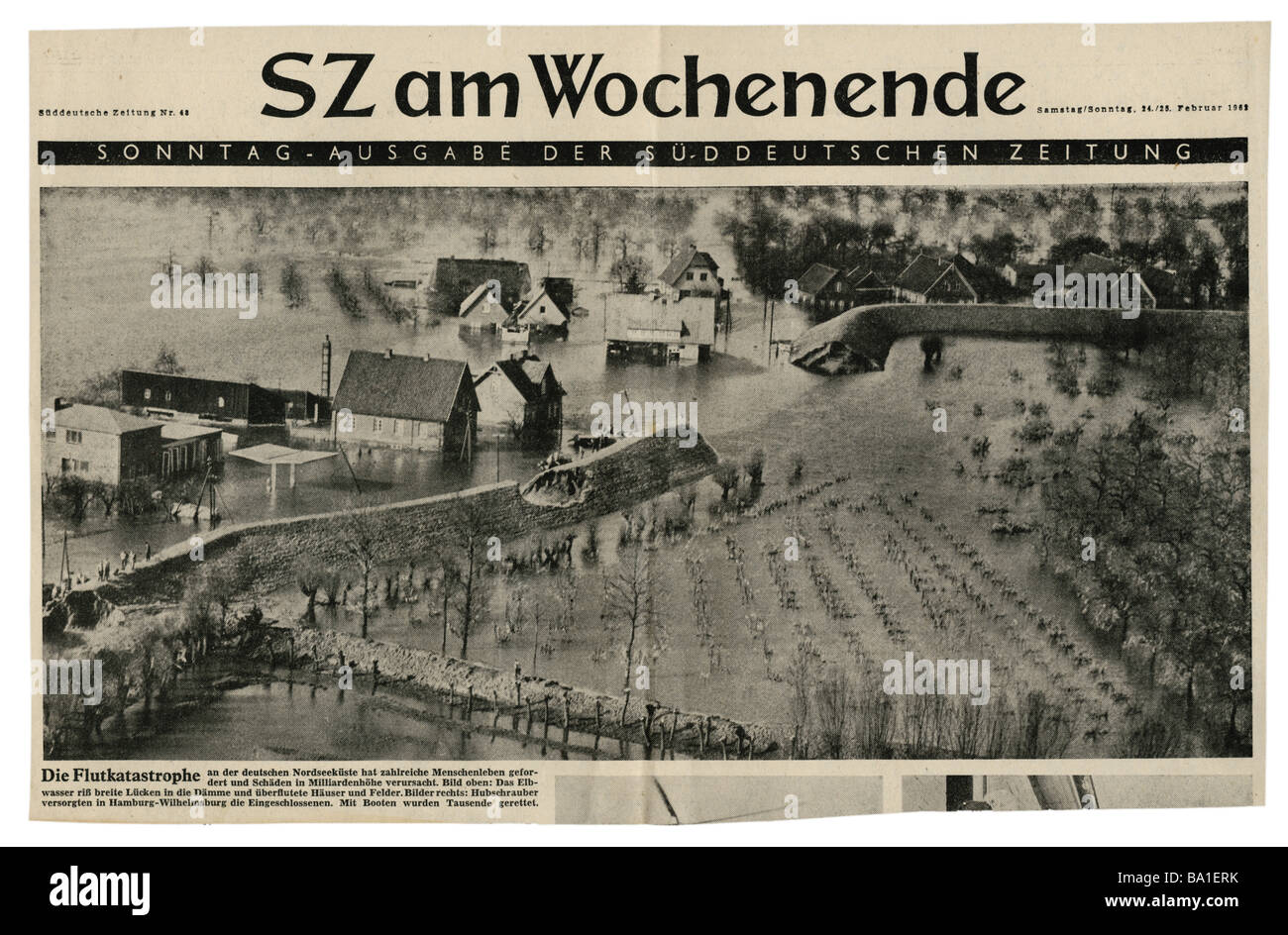 press/media, magazines, 'Süddeutsche Zeitung - SZ am Wochenende', Munich, 18 volume, number 48, Saturday / Sunday 24. / 25.2.1962, title, flood disaster in Northern Germany, , Stock Photo