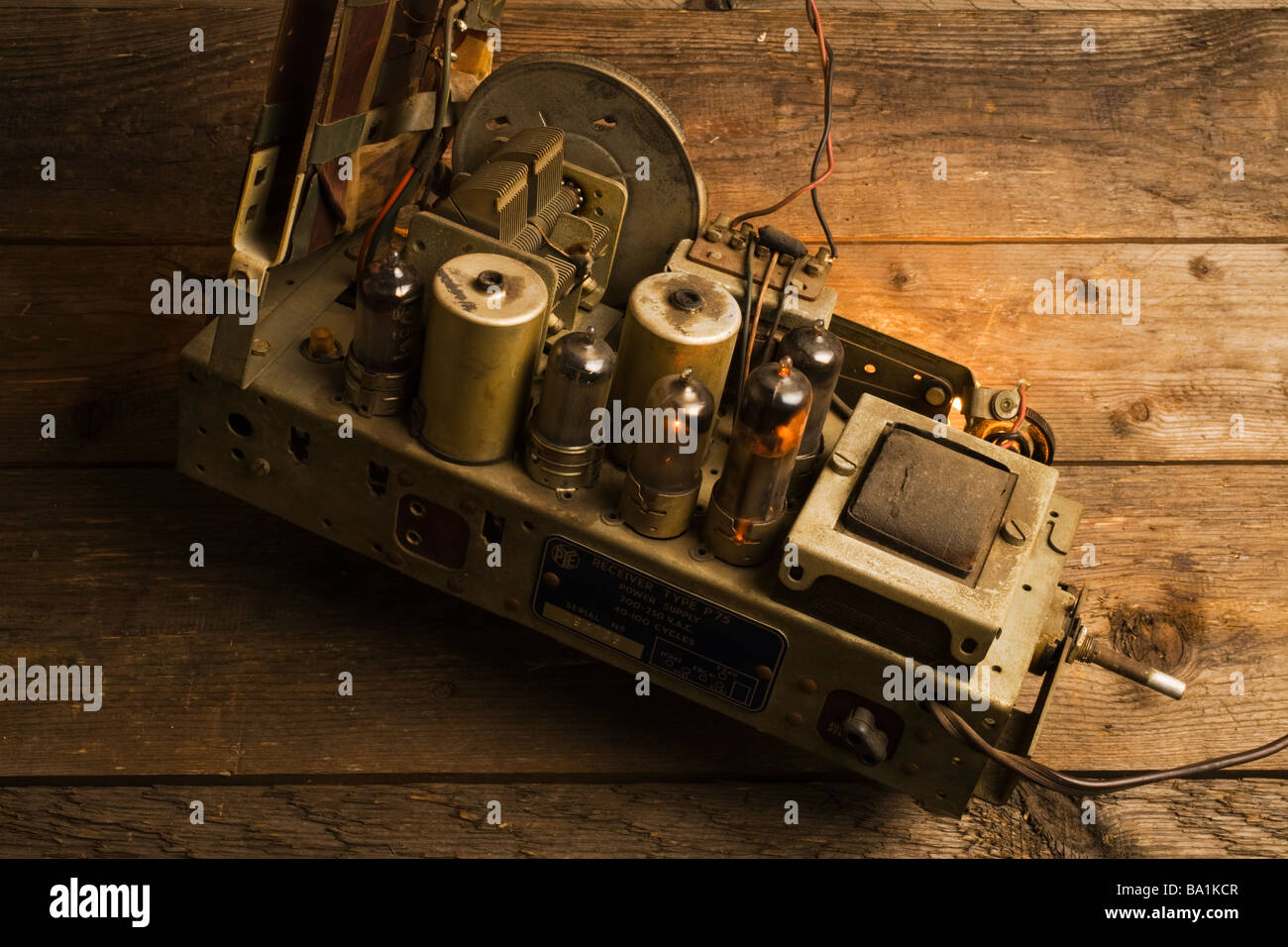 Bombe Koaleszenz mikroskopisch chassis radio zu viel Ehe Zylinder