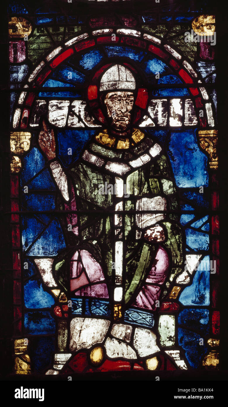 Canterbury Cathedral St Thomas Becket 13thc stained glass panel Stock Photo