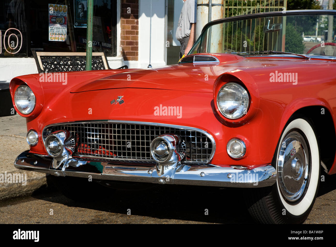 1956 Ford Thunderbird parked in front of Sun Recording Studios in Memphis. Recording studio of Elvis and the birth place of Rock Stock Photo