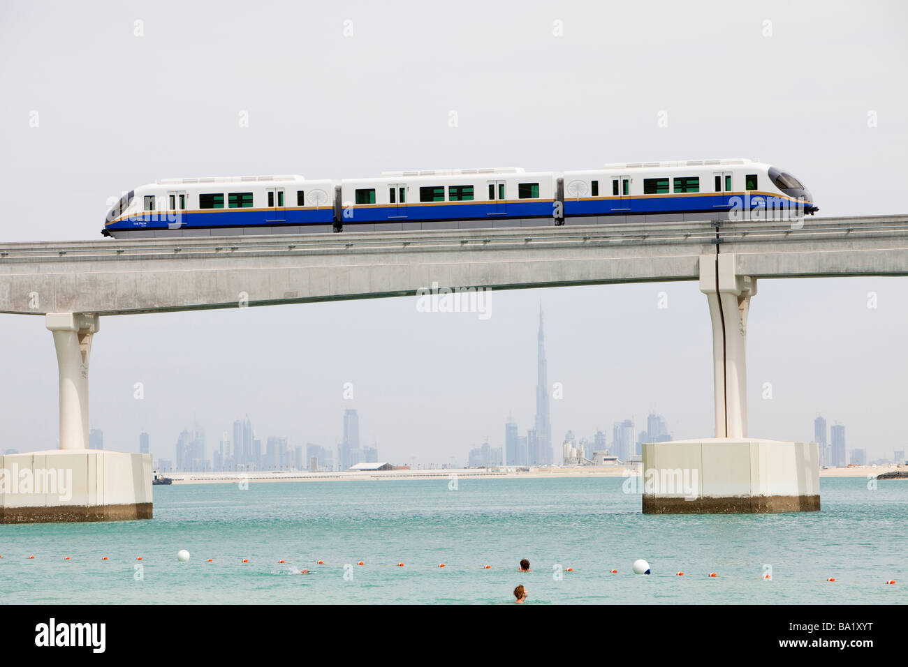A mono rail train to the Antlantis on the Palm luxury hotel in Dubai Stock Photo