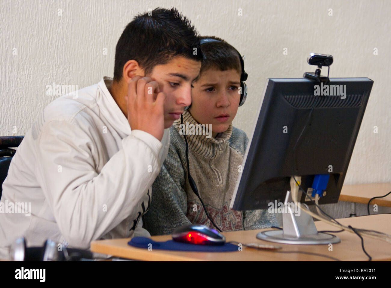 Arab teen boy hi-res stock photography and images - Alamy