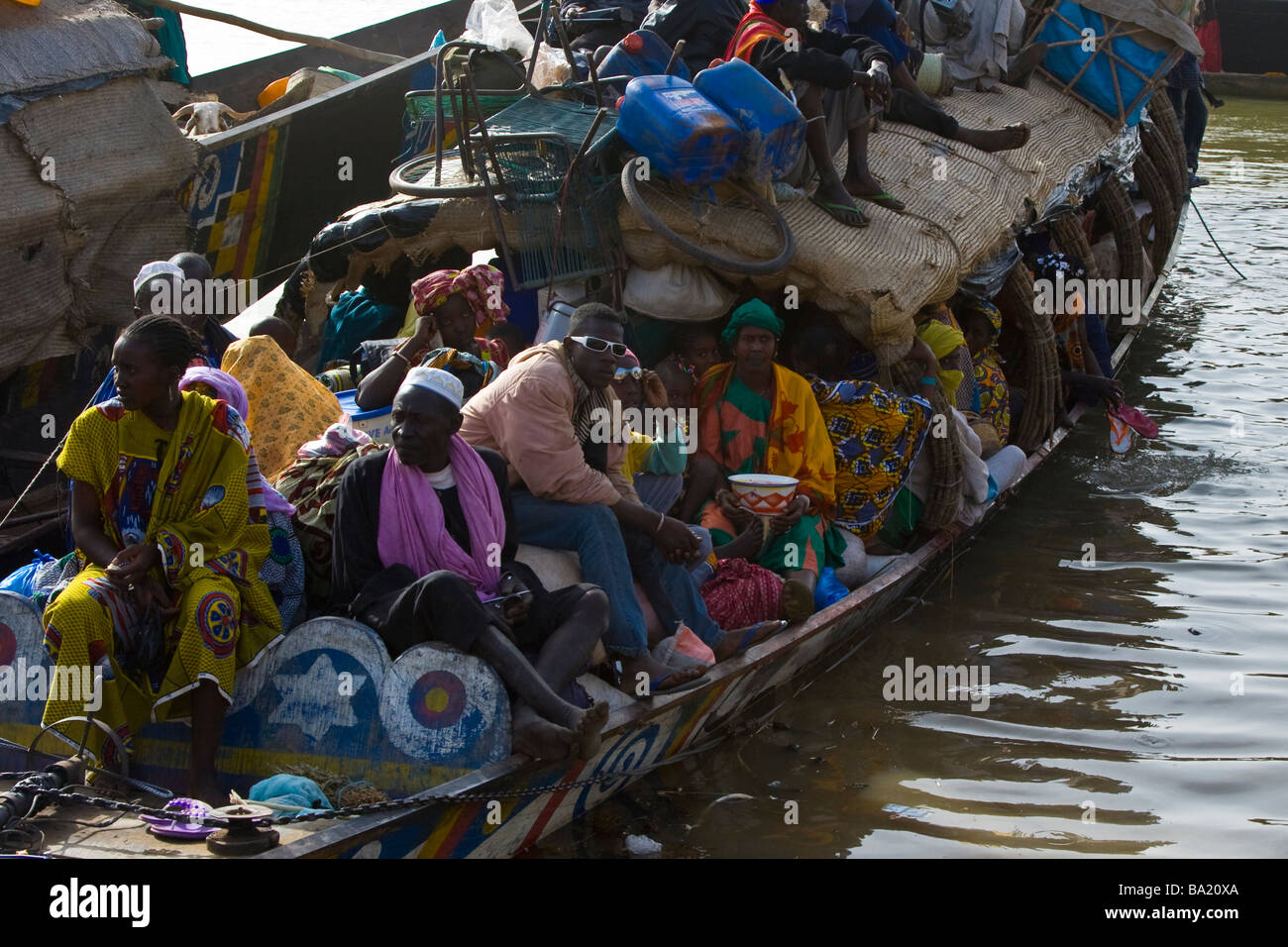 Crowded Pinasse at the Port in Mopti Mali Stock Photo
