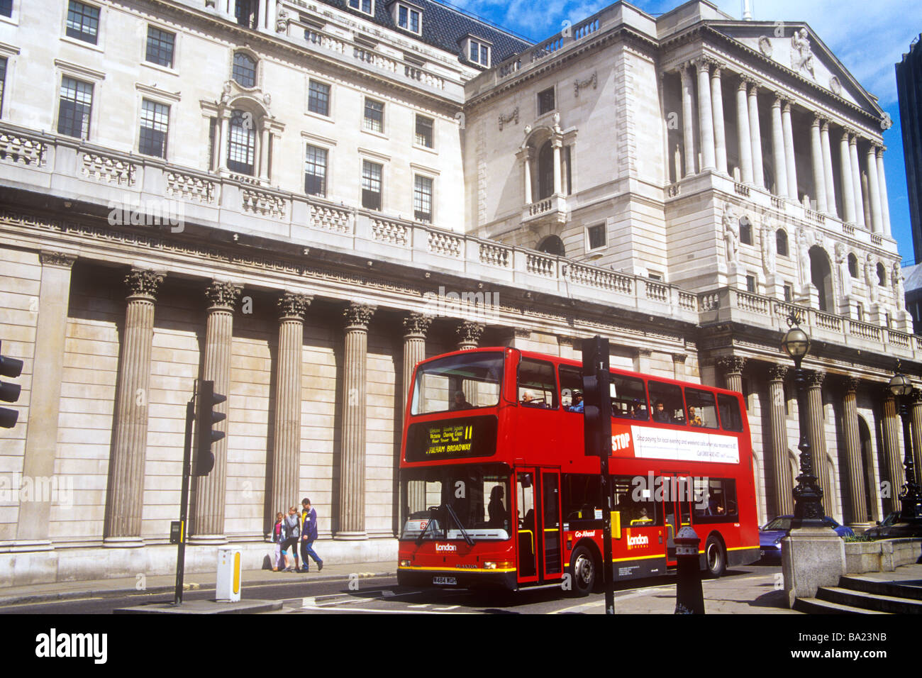 City Of London Bus High Resolution Stock Photography and Images - Alamy