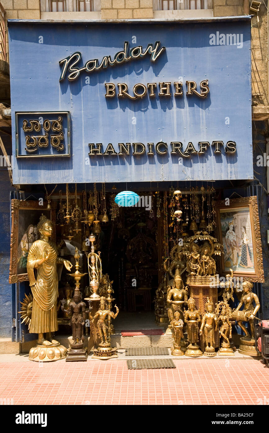 Handicrafts and sculptures are sold in a craft shop in Commercial