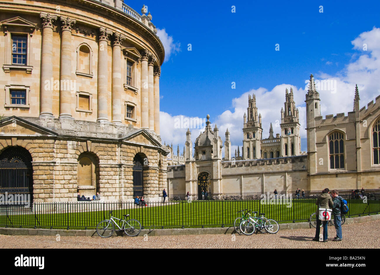 Oxford, England, UK. Radcliffe Camera (originally known as the Radcliffe Library), Radcliffe Square. All Souls College behind Stock Photo