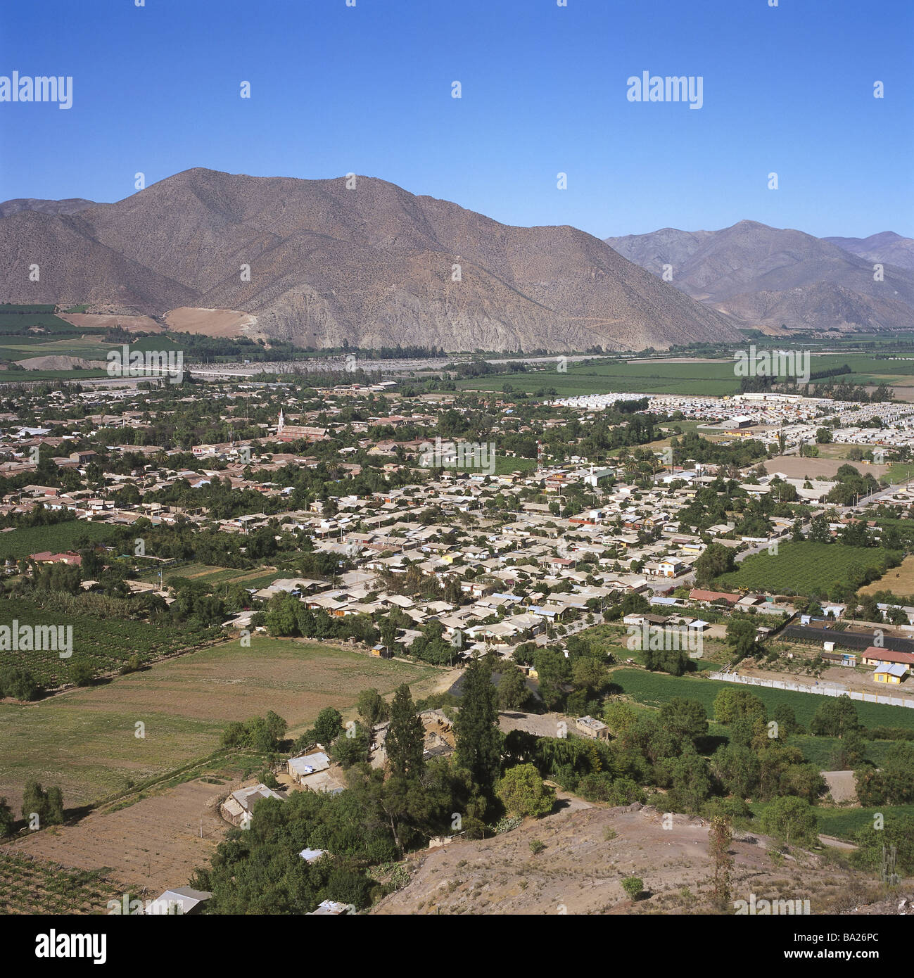 Chile Valle Del Rio Elqui Vicuña city-overview wine-growing landscape mountains South America small north Elqui-Tal Vicuna city Stock Photo
