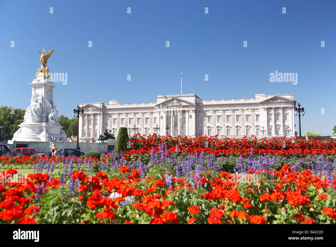 Buckingham Palace With Flowers Blooming In The Queen's Garden, London, England Stock Photo