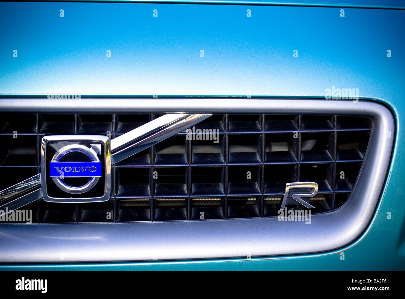 Volvo V70R grill and badge Stock Photo Alamy