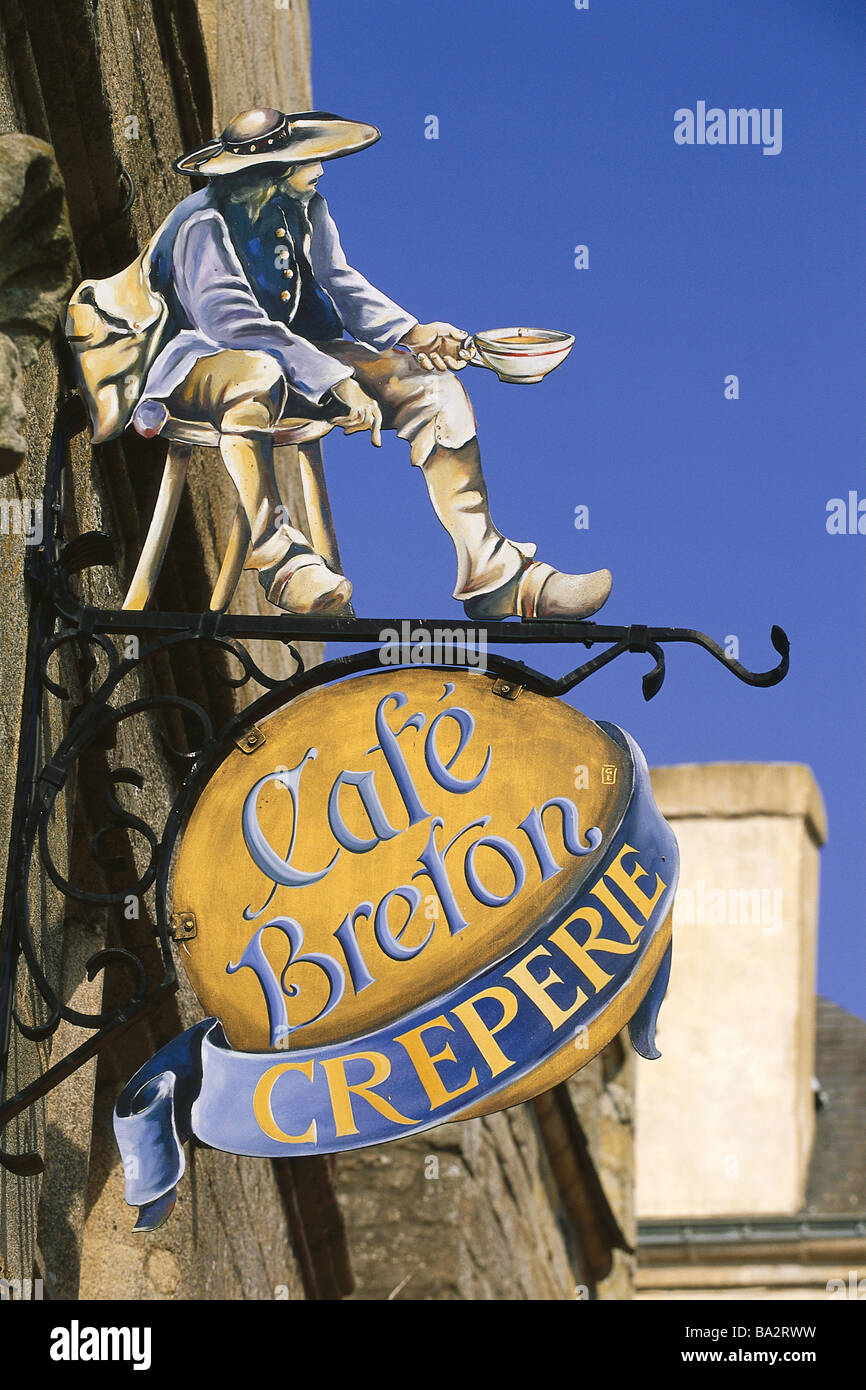 Rochefort en terre cafe hi-res stock photography and images - Alamy