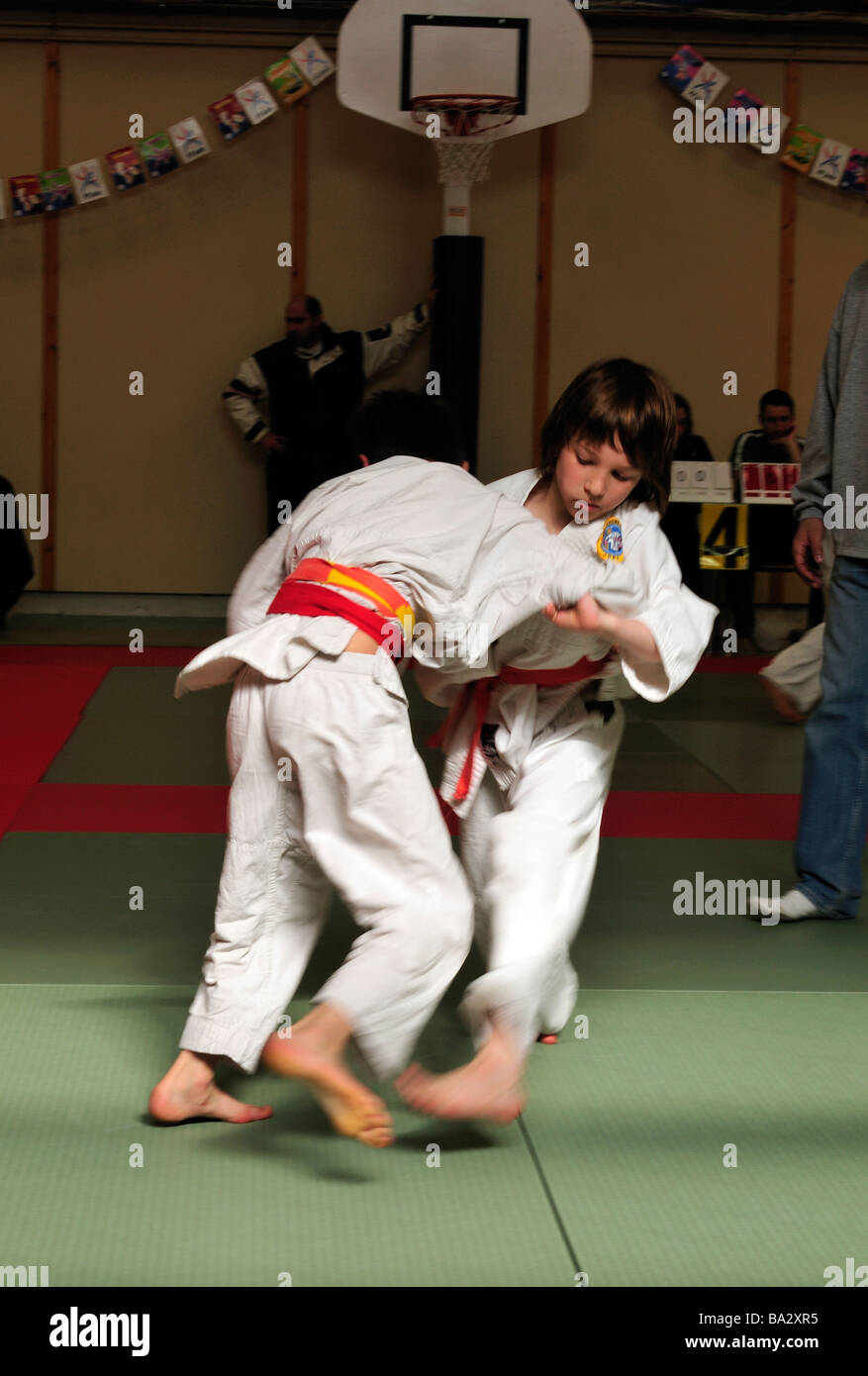 Teens judo competition fight Stock Photo Alamy