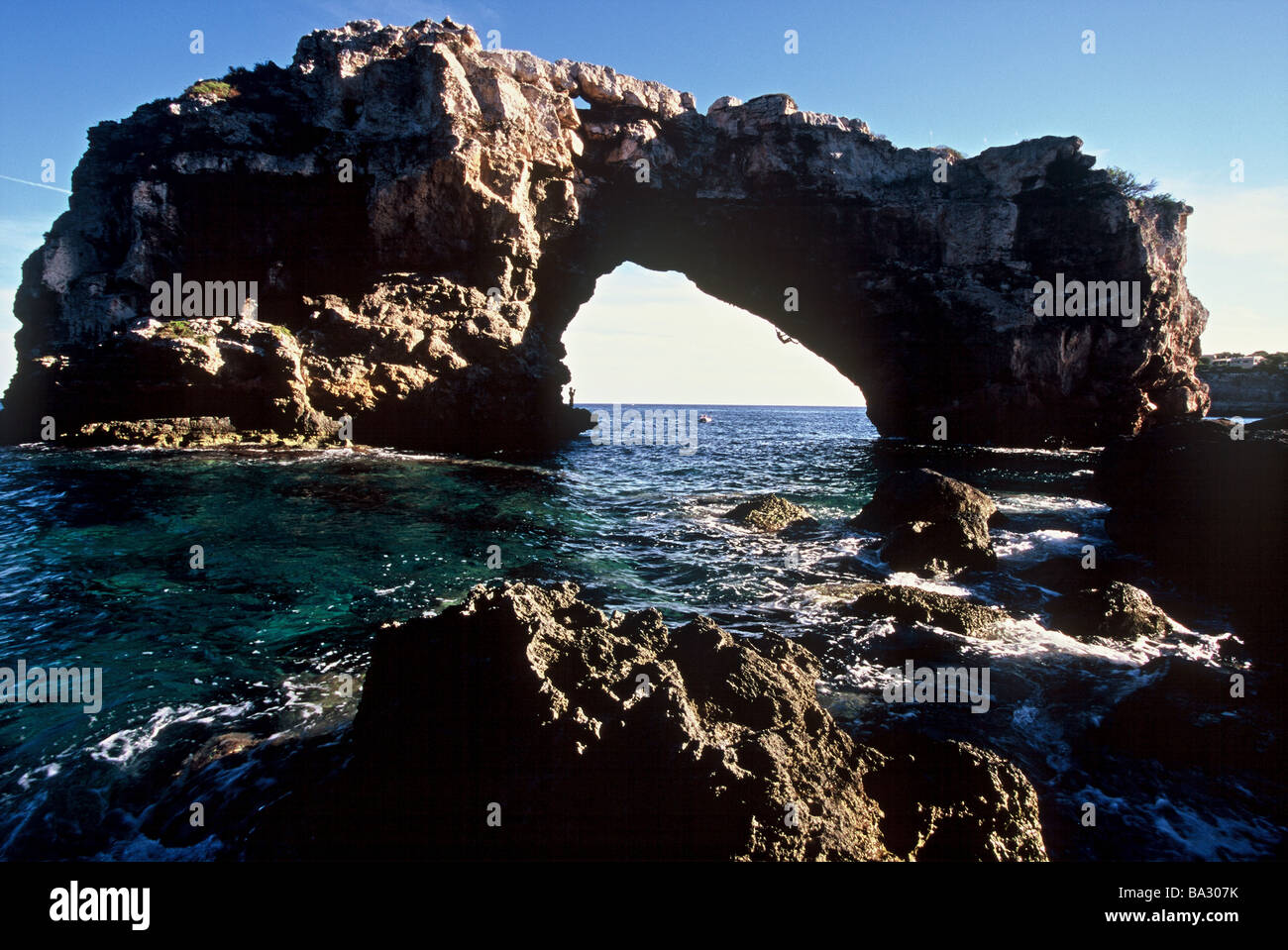 Chris Sharma pro-climbers personality-rights Spain heed Majorca sea climbers series Balearen island rock-bow Mediterranean Stock Photo