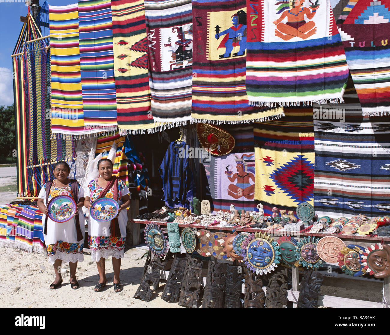 Traditional cancun souvenirs hires stock photography and images Alamy