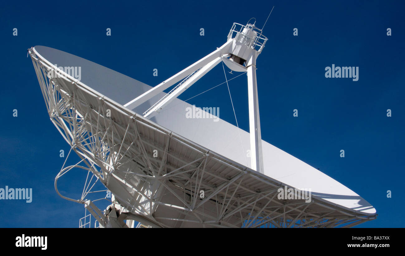 Dish antenna at the Very Large Array in the Plains of San Augustin near Magdalena New Mexico Stock Photo