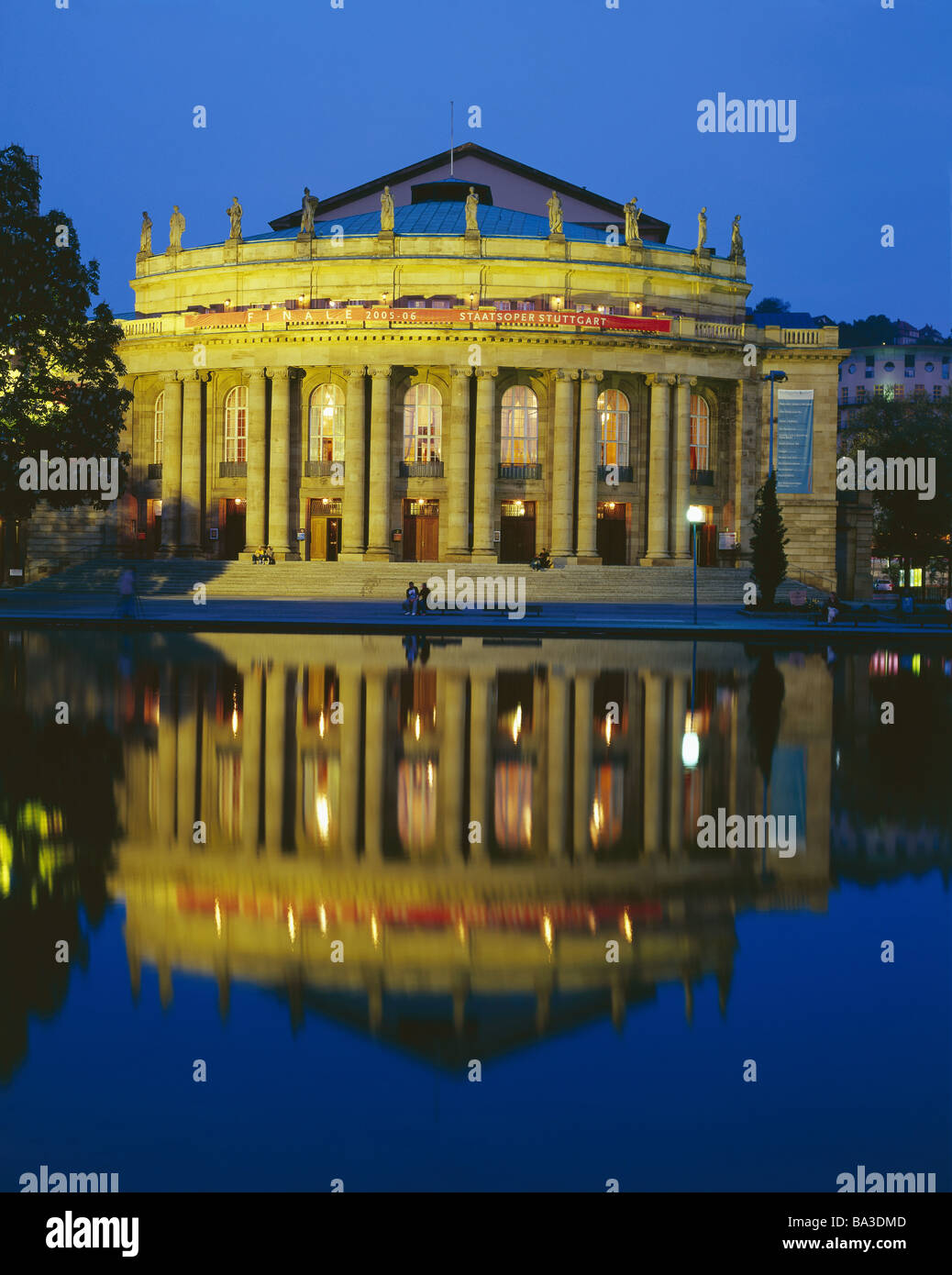 Germany Baden-Württemberg Stuttgart state-theaters illumination pond evening Württembergisches state-theaters 'big house' Stock Photo