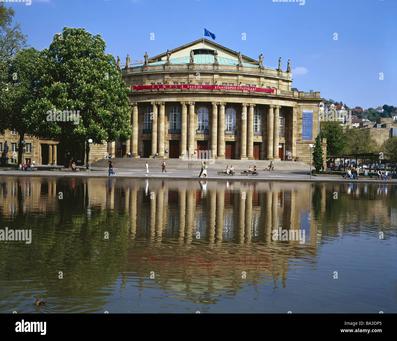 Germany Baden-Württemberg Stuttgart state-theaters pond tourists Württembergisches state-theaters 'big house' buildings Stock Photo