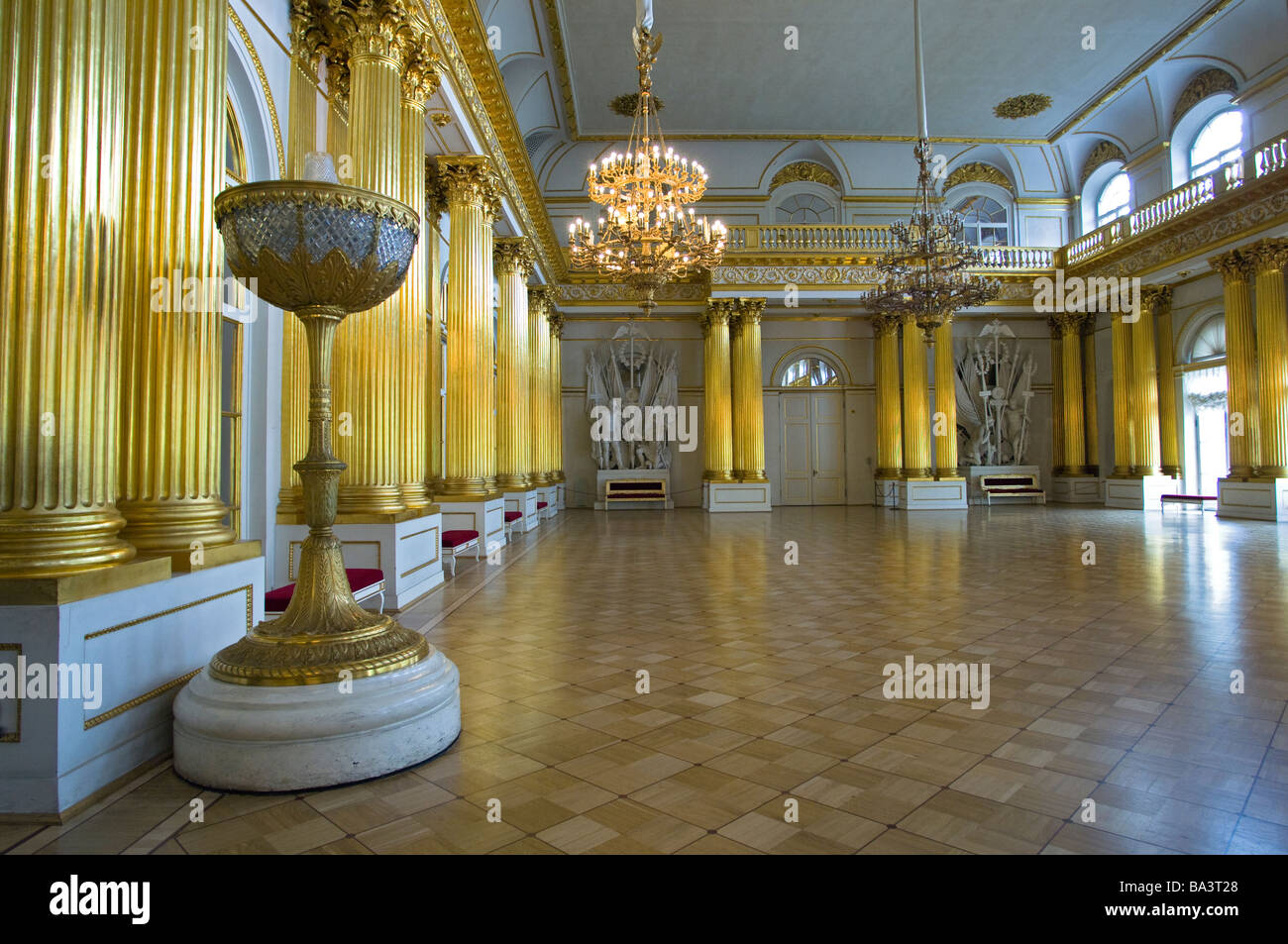 Golden Ballroom In The Winter Palace Saint Petersburg Russia Stock Photo Alamy Golden Ballroom In The Winter Palace Saint Petersburg Russia Stock Photo Alamy