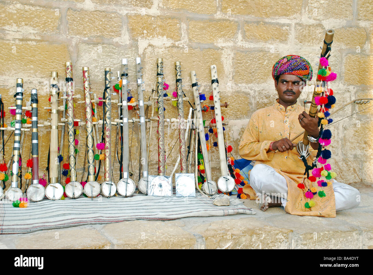 Rajasthani musical instruments hires stock photography and images Alamy