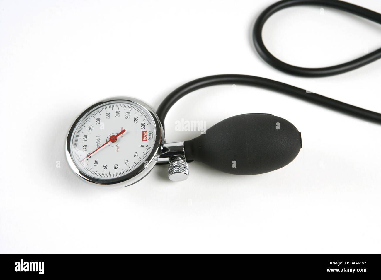 https://c8.alamy.com/comp/BA4M8Y/blood-pressure-measuring-instrument-blood-pressure-measurement-blood-BA4M8Y.jpg